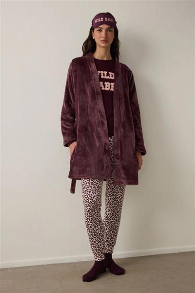 maroon-fluffy-ogrtac