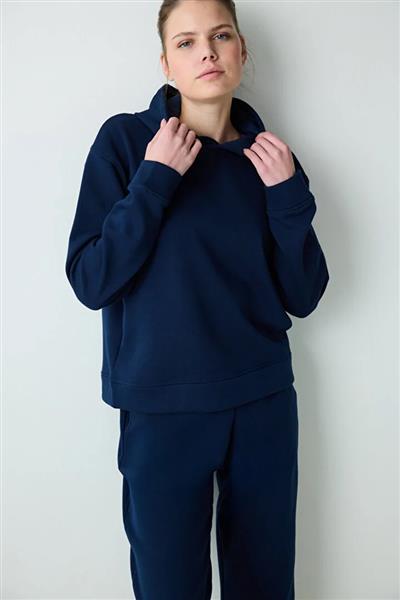 fluffy-hooded-dukserica