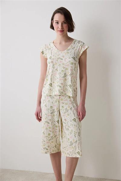 iris-floral-kapri-pidzama-set
