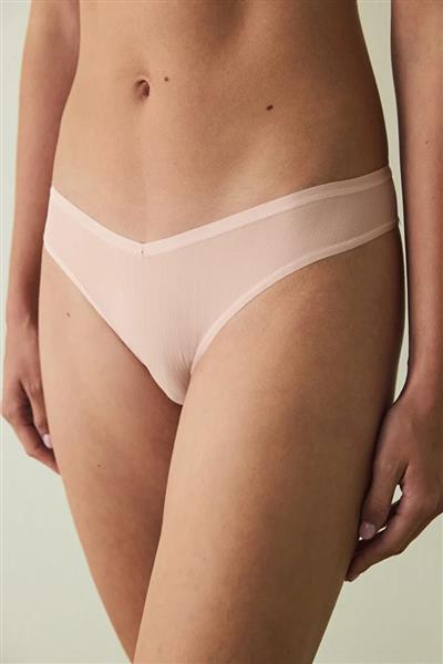 essentials-v-shape-brazilke
