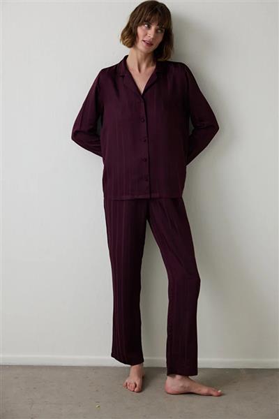 maroon-satin-pidzama-set
