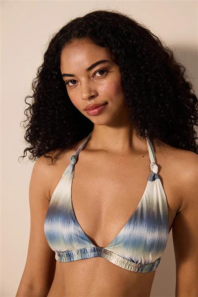 dalia-triangle-knot-top