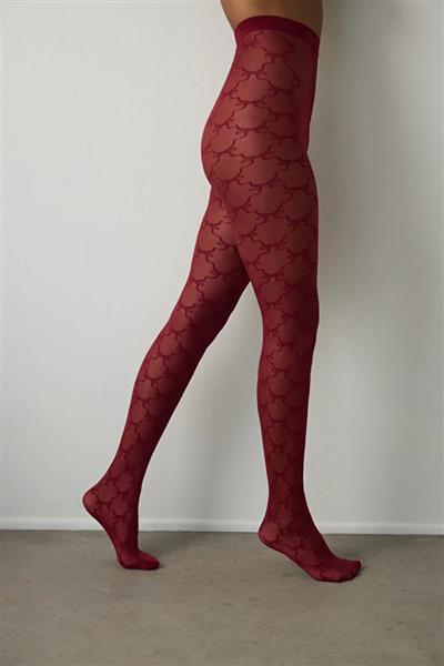 scarlet-ribbon-strample