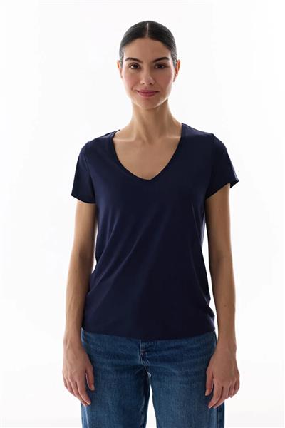 modal-v-neck-majica