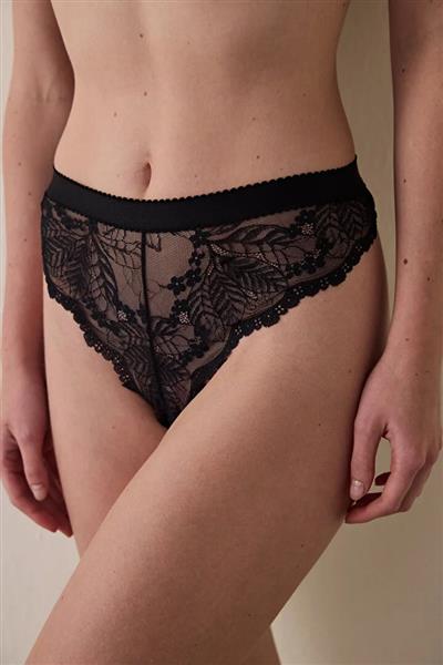 lace-tanga