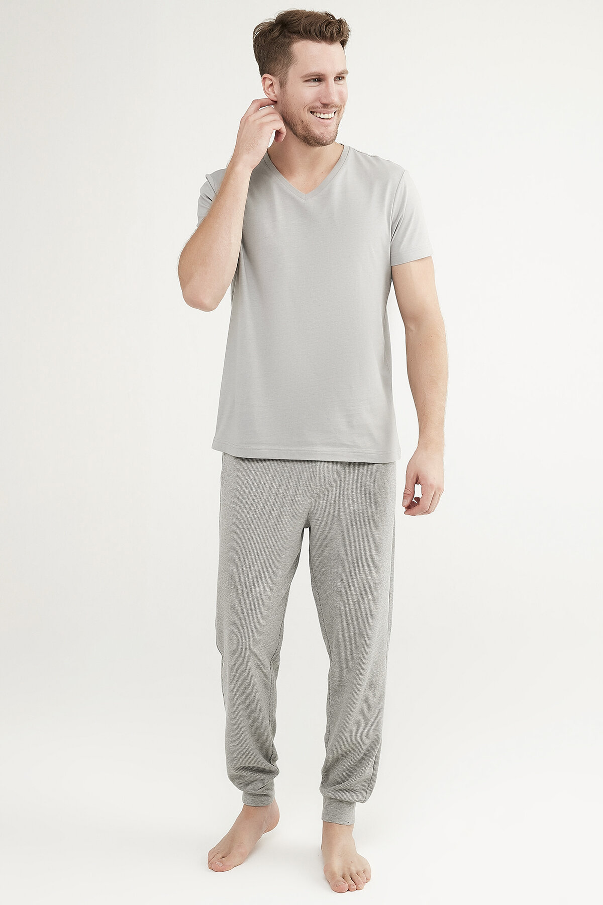Grey V-Neck pidžama set