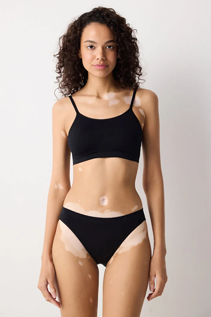 Nu Basic Cup grudnjak