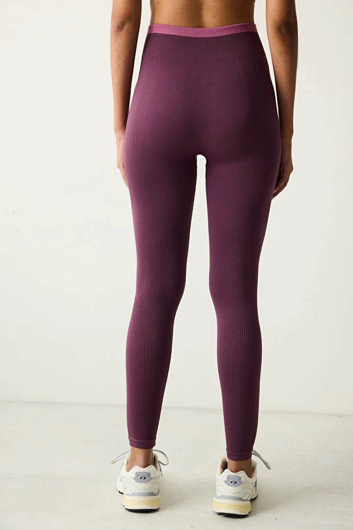 Contrast Seamless tajice