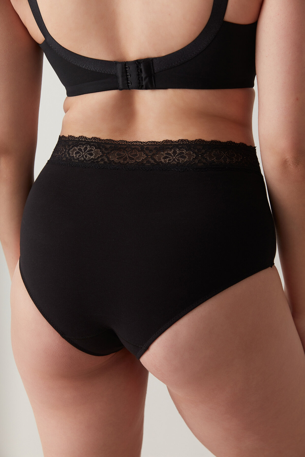 Beauty Cotton Highrise slip