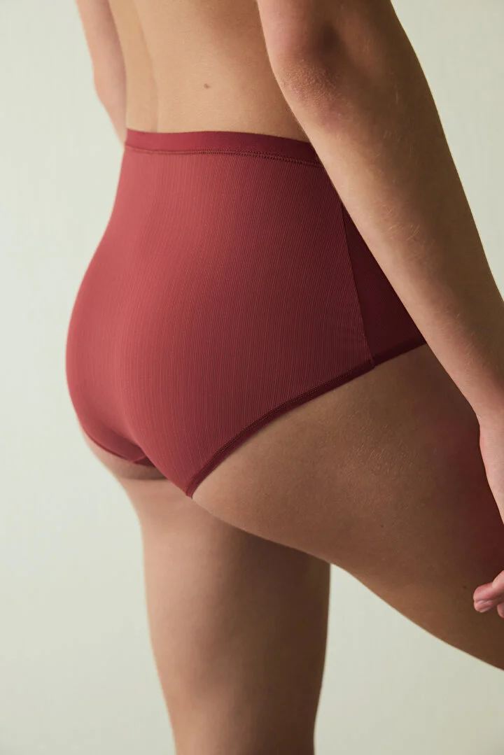 Essentials Highwaist slip
