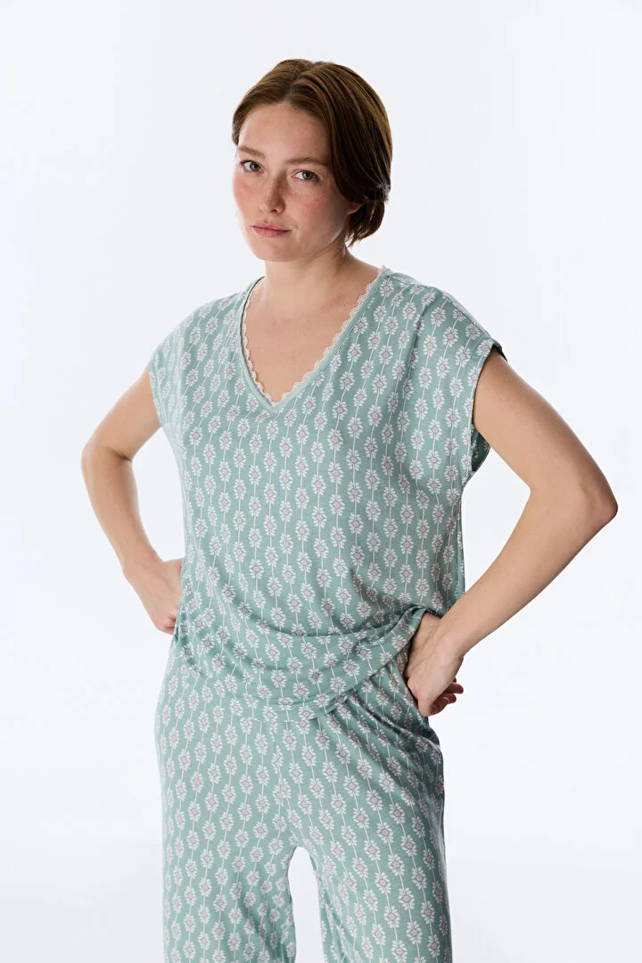 Alia Green kapri pidžama set