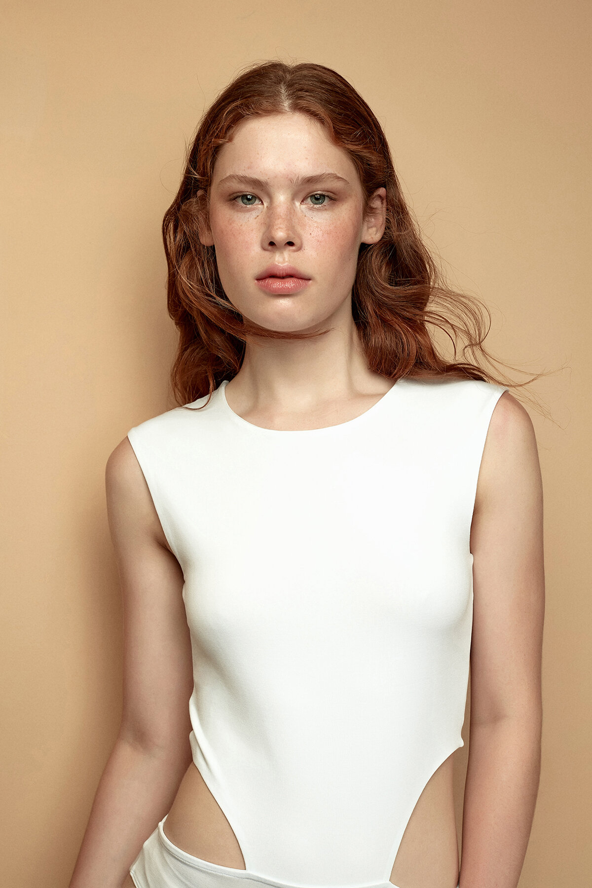 Cutout Detailed bodi