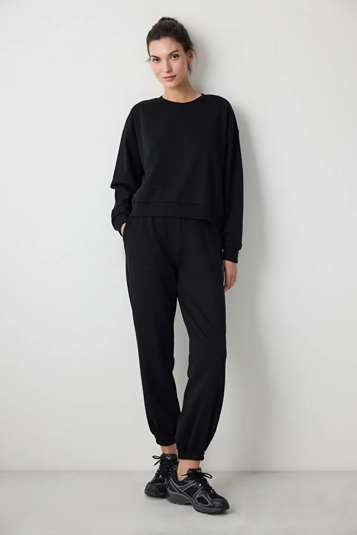 Curvy Stitch donji dio trenerke