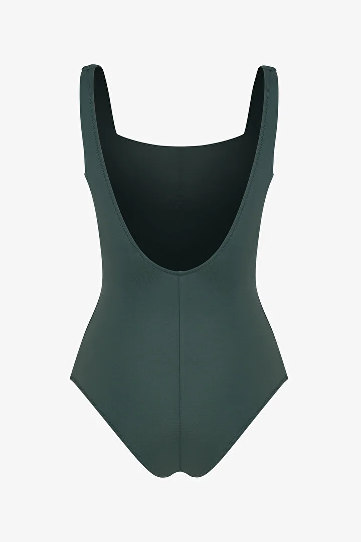 Neck Opening kostim