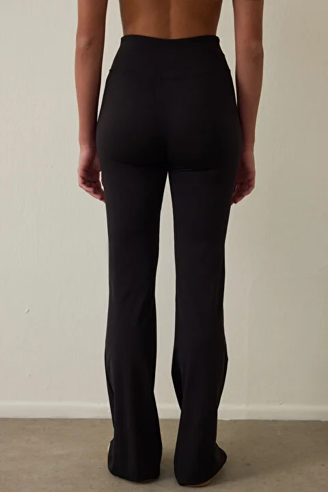 Soft Feel Flare hlače