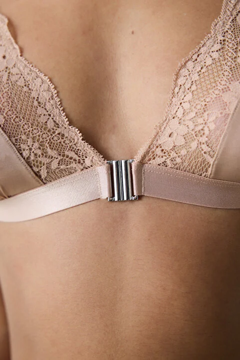 Micro Lace Triangle grudnjak