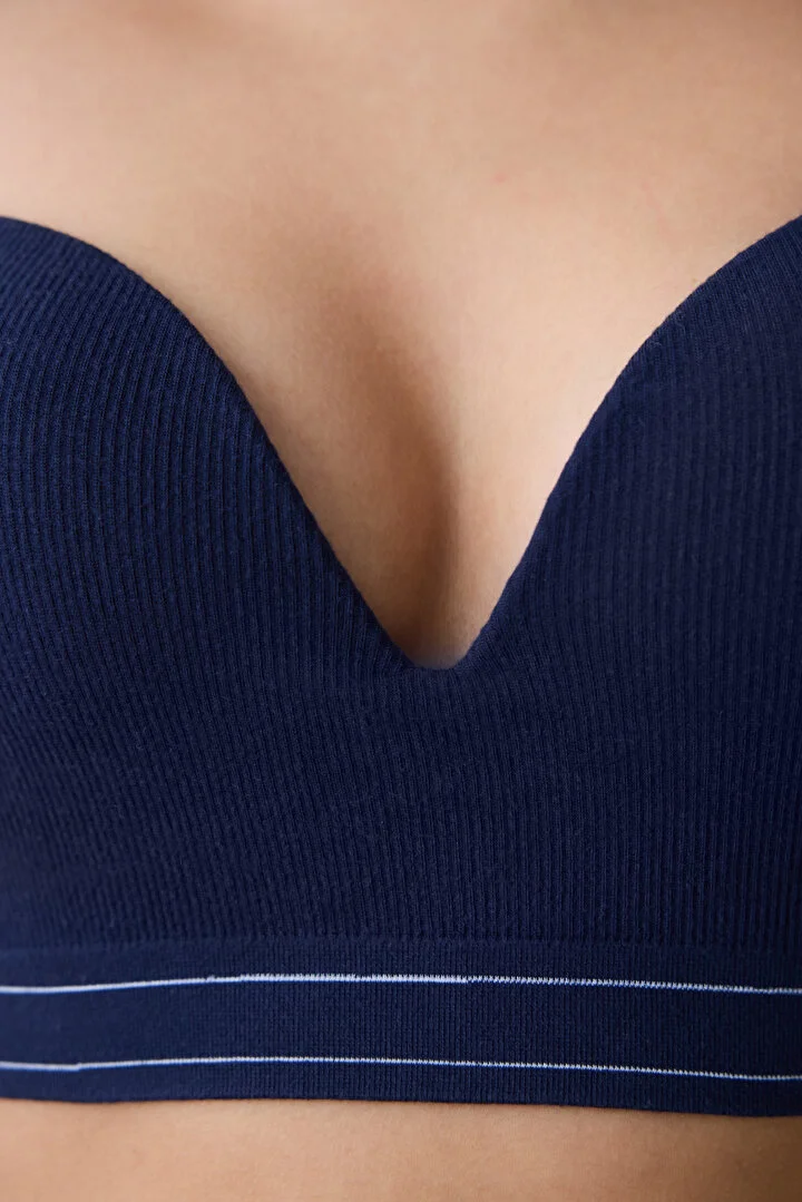 Seamless bralet