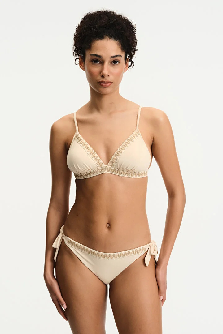 Kaia Triangle Fit Top