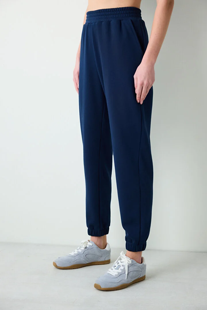 Fluffy donji dio trenerke